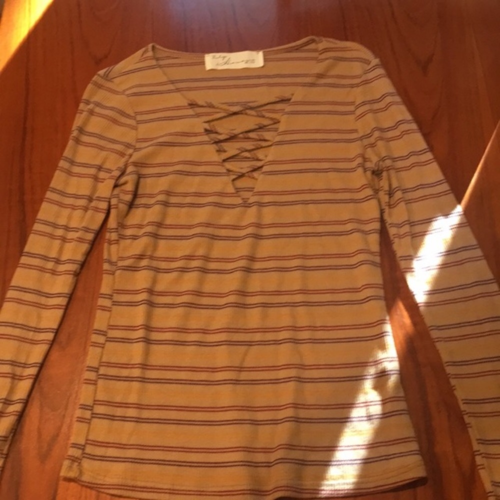 Criss Cross Top